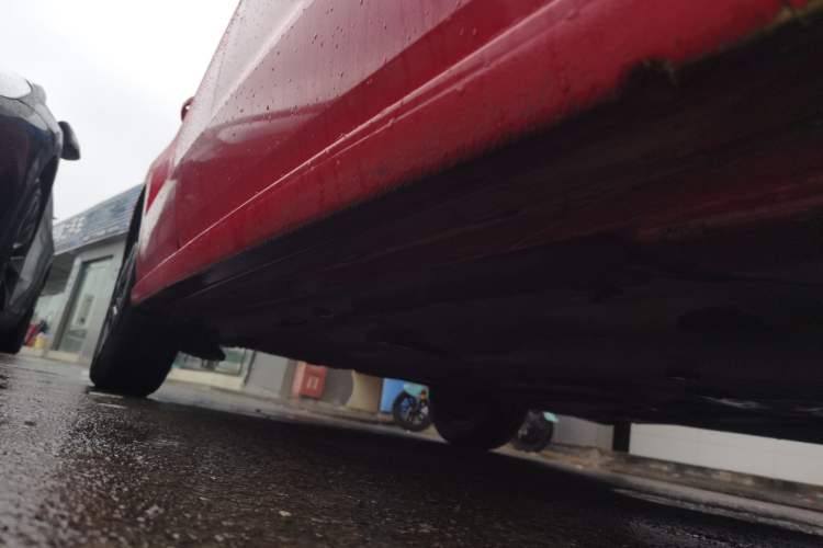 Used Volkswagen Polo 2013 1.4L Manual Fashion Edition Right Side Sill