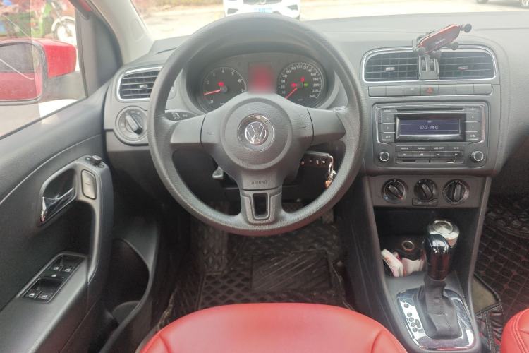 Used Volkswagen Polo 2013 1.4L Automatic Comfort Edition Steering Wheel