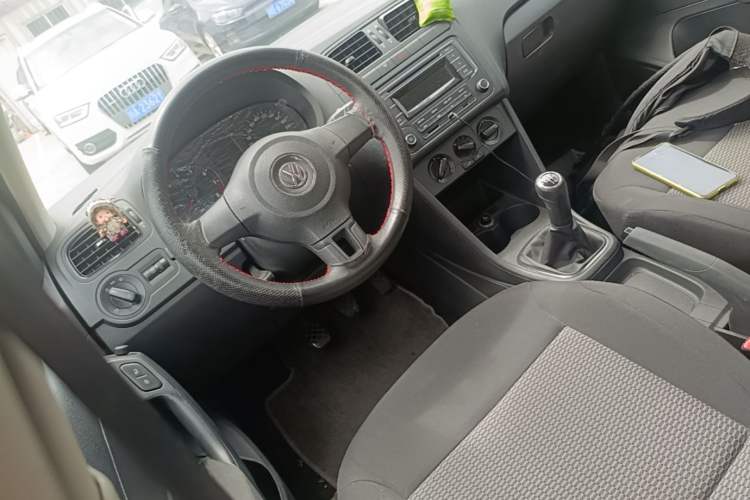Used Volkswagen Polo 2013 1.4L Manual Fashion Edition Steering Wheel