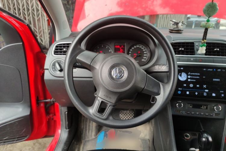 Used Volkswagen Polo 2013 1.4L Automatic Comfort Edition Steering Wheel