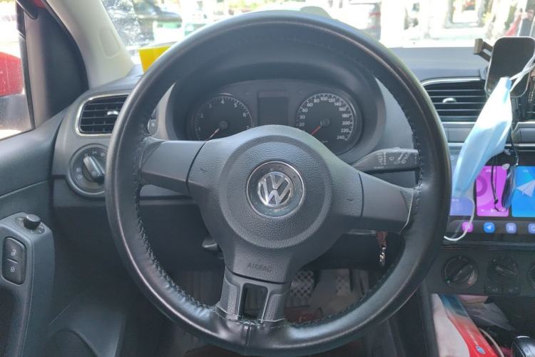 Used Volkswagen Polo 2013 1.4L Automatic Comfort Edition Steering Wheel