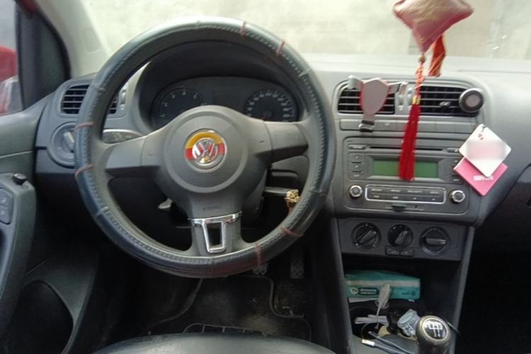 Used Volkswagen Polo 2013 1.4L Manual Fashion Edition Steering Wheel