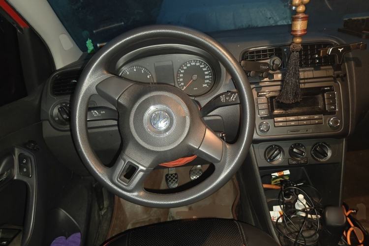 Used Volkswagen Polo 2013 1.4L Manual Fashion Edition Steering Wheel