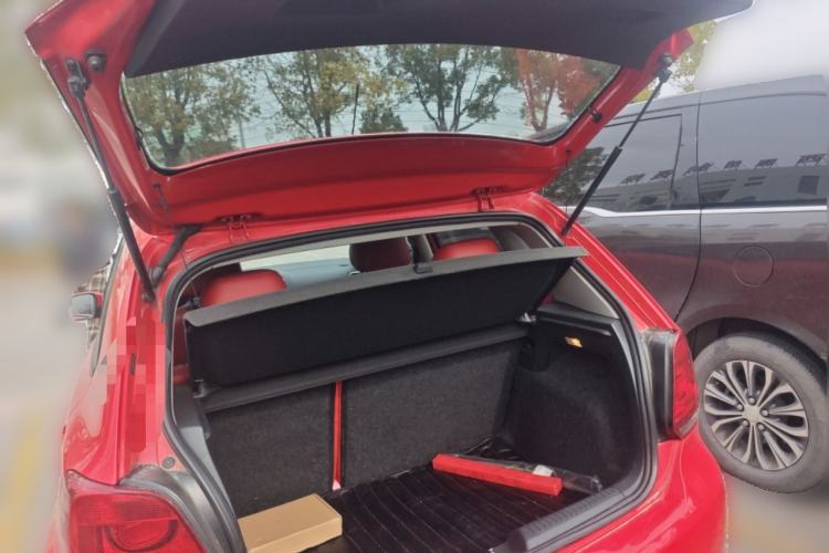 Used Volkswagen Polo 2013 1.4L Automatic Comfort Edition Trunk