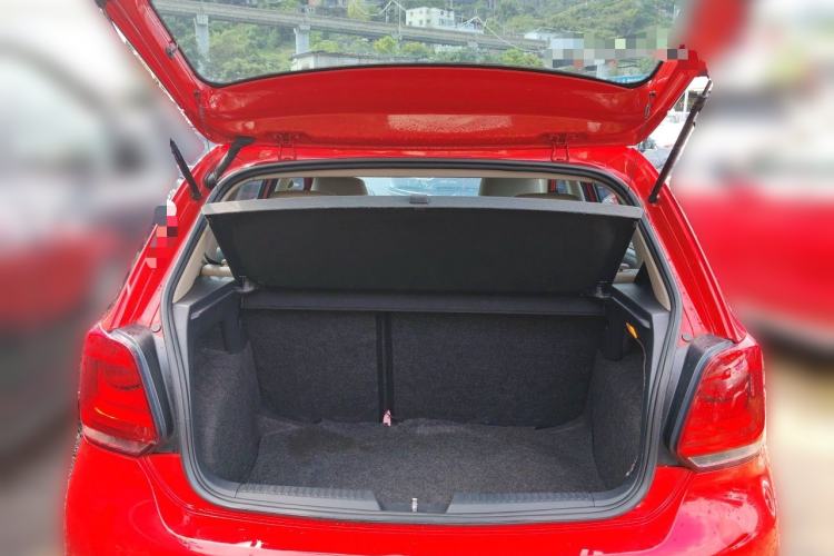 Used Volkswagen Polo 2013 1.6L Automatic Comfort Edition Trunk