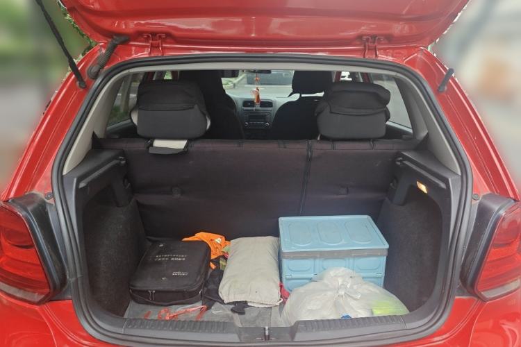 Used Volkswagen Polo 2013 1.4L Manual Fashion Edition Trunk