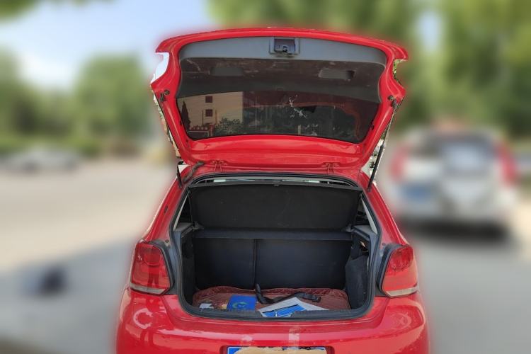 Used Volkswagen Polo 2013 1.4L Automatic Comfort Edition Trunk