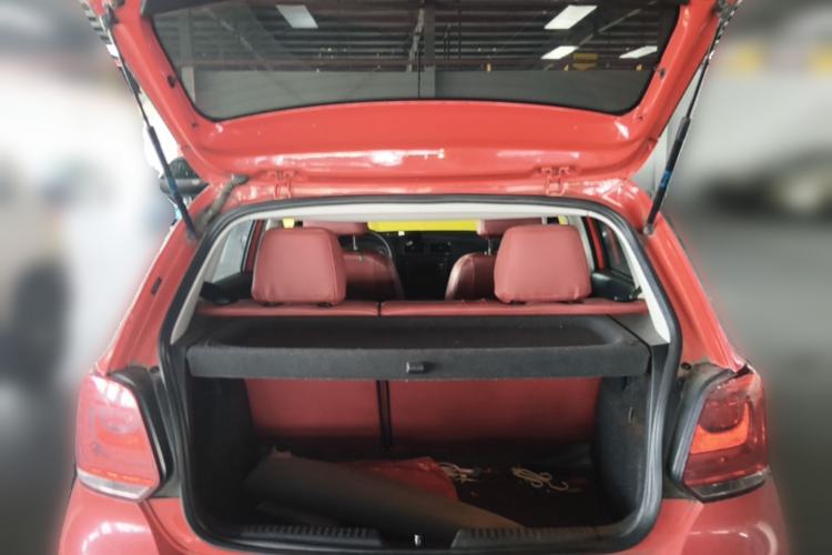 Used Volkswagen Polo 2013 1.6L Automatic Comfort Edition Trunk