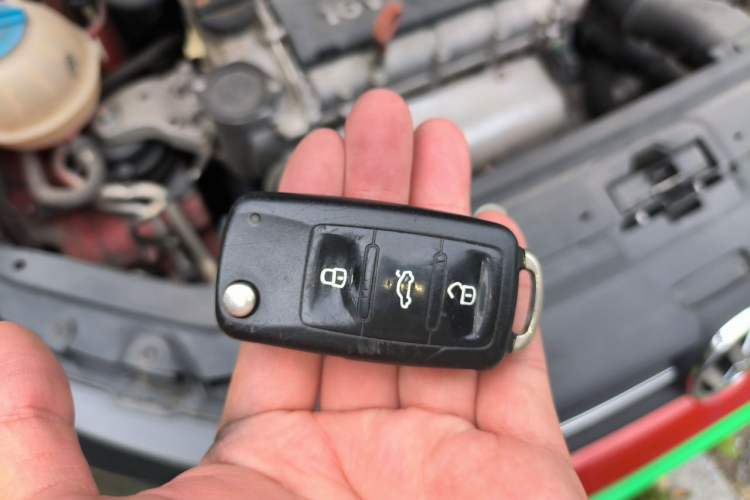 Used Volkswagen Polo 2013 1.6L Automatic Comfort Edition Vehicle Key