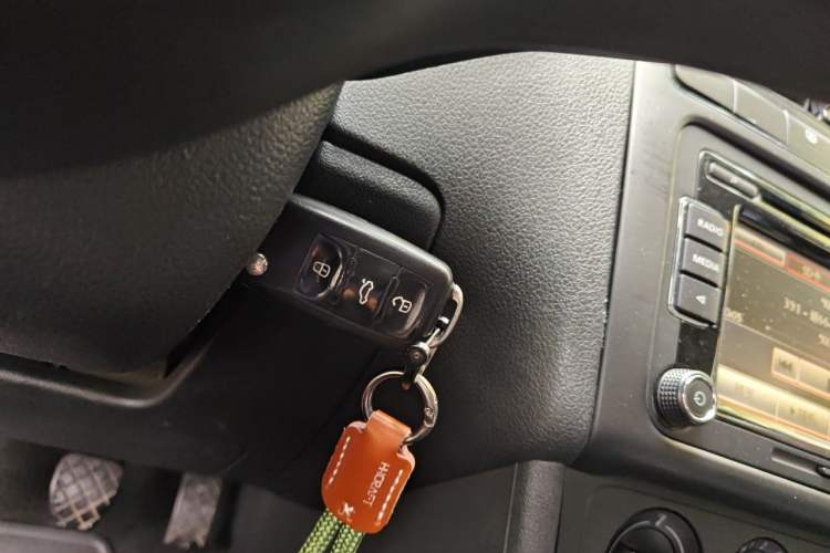 Used Volkswagen Polo 2013 1.4L Manual Fashion Edition Vehicle Key
