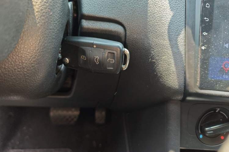 Used Volkswagen Polo 2013 1.4L Automatic Comfort Edition Vehicle Key