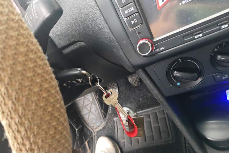 Used Volkswagen Polo 2013 1.4L Manual Fashion Edition Vehicle Key