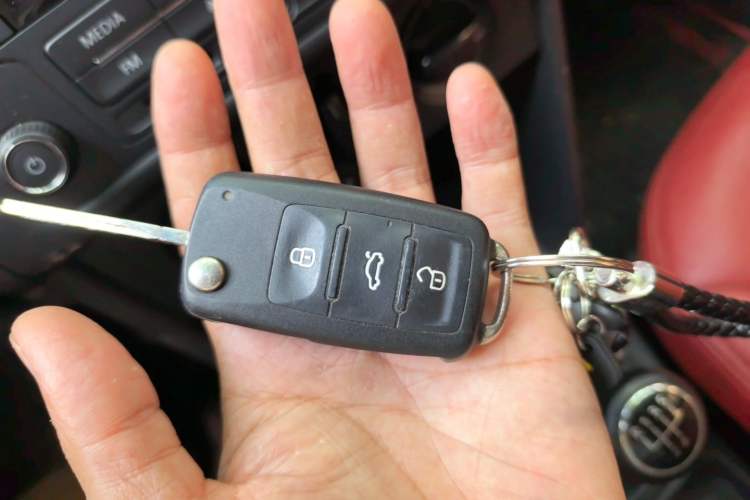 Used Volkswagen Polo 2013 1.6L Manual Comfort Edition Vehicle Key