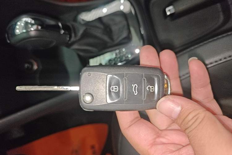 Used Volkswagen Polo 2013 1.4L Automatic Luxury Edition Vehicle Key