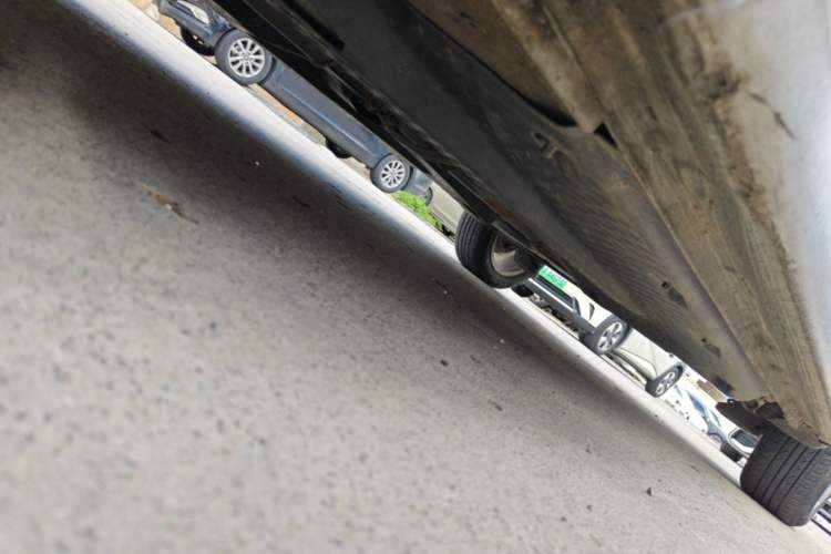 Used Volkswagen Polo 2013 1.6L Automatic Comfort Edition Chassis Front Left