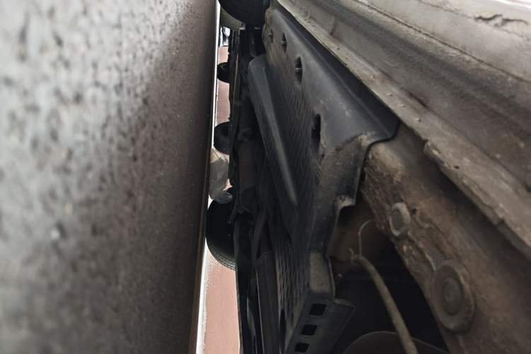 Used Volkswagen Polo 2013 1.4L Manual Fashion Edition Chassis Rear Left