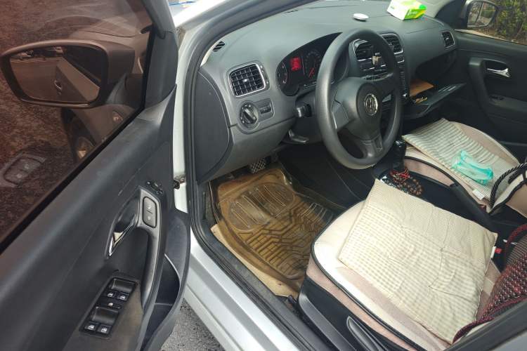 Used Volkswagen Polo 2013 1.6L Automatic Comfort Edition Driver Seat