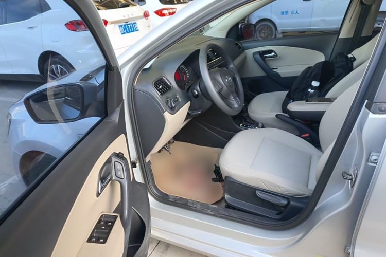 Used Volkswagen Polo 2013 1.4L Automatic Comfort Edition Driver Seat