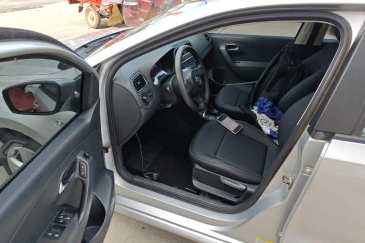 Used Volkswagen Polo 2013 1.6L Automatic Comfort Edition Driver Seat