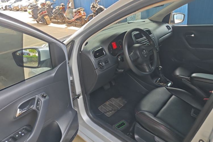 Used Volkswagen Polo 2013 1.4L Automatic Comfort Edition Driver Seat