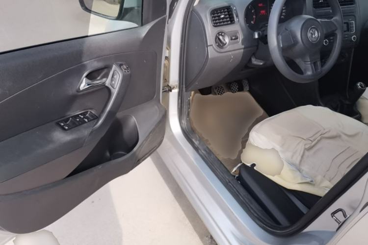 Used Volkswagen Polo 2013 1.4L Manual Fashion Edition Driver Seat