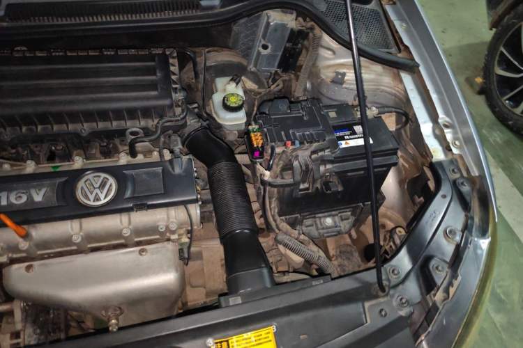 Used Volkswagen Polo 2013 1.4L Manual Fashion Edition Engine Bay Left