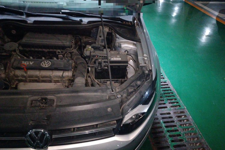 Used Volkswagen Polo 2013 1.4L Manual Comfort Edition Engine Bay Left