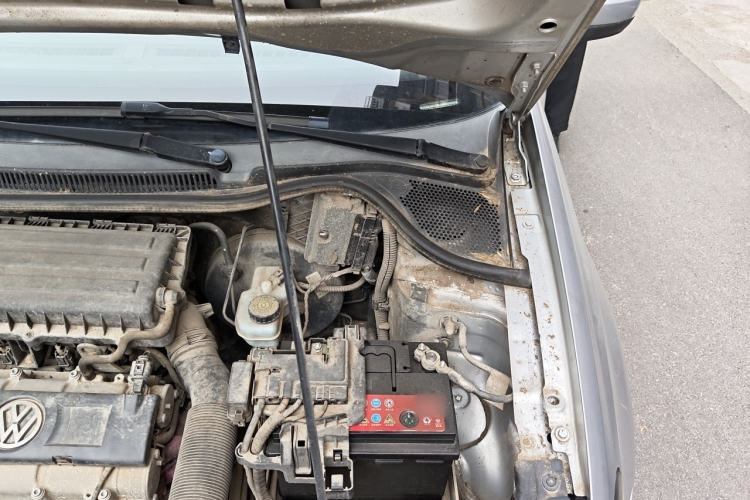 Used Volkswagen Polo 2013 1.4L Manual Fashion Edition Engine Bay Left