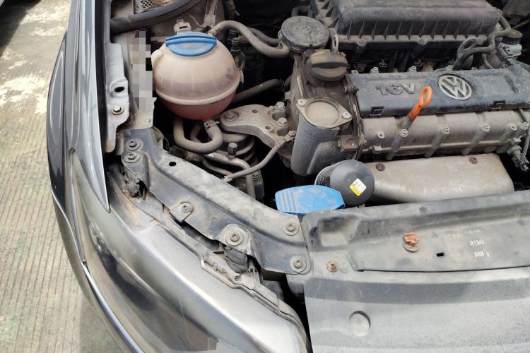 Used Volkswagen Polo 2013 1.4L Manual Fashion Edition Engine Bay Right