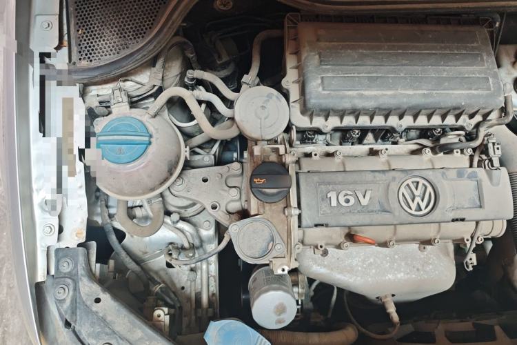 Used Volkswagen Polo 2013 1.4L Manual Fashion Edition Engine Bay Right