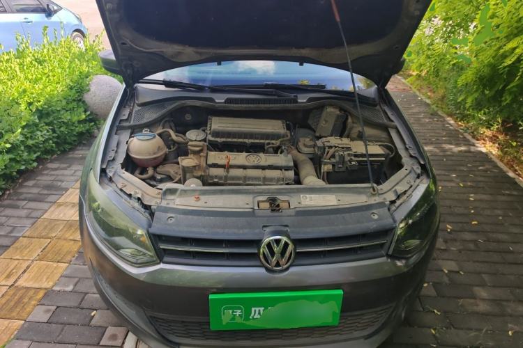 Used Volkswagen Polo 2013 1.4L Manual Fashion Edition Engine Bay