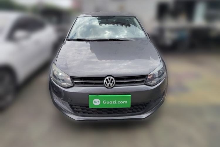 Used Volkswagen Polo 2013 1.4L Manual Fashion Edition Front