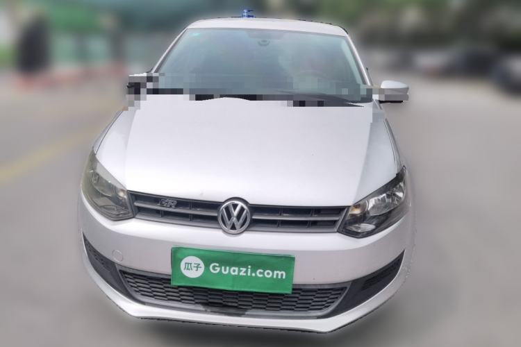 Used Volkswagen Polo 2013 1.4L Manual Fashion Edition Front
