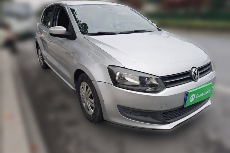 Used Volkswagen Polo 2013 1.4L Manual Fashion Edition Front Right 45 Deg