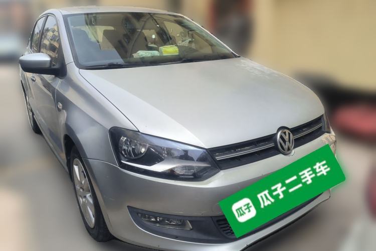 Used Volkswagen Polo 2013 1.6L Automatic Comfort Edition Front Right 45 Deg