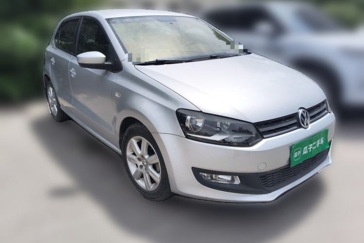 Used Volkswagen Polo 2013 1.4L Automatic Comfort Edition Front Right 45 Deg
