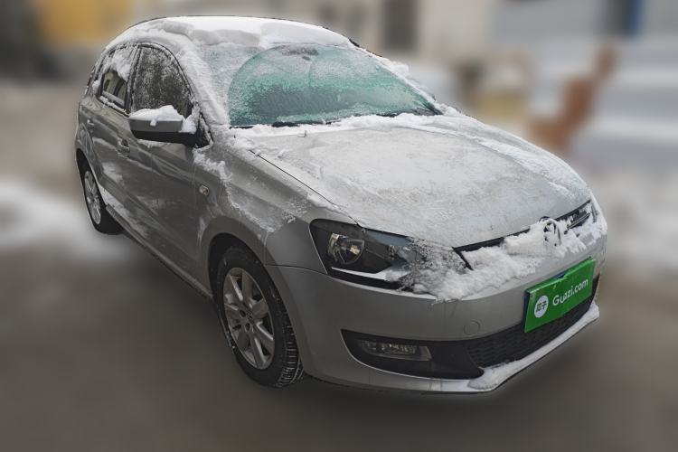 Used Volkswagen Polo 2013 1.4L Manual Comfort Edition Front Right 45 Deg