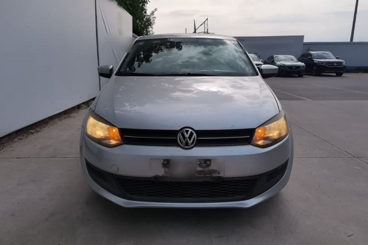 Used Volkswagen Polo 2013 1.4L Manual Fashion Edition Front