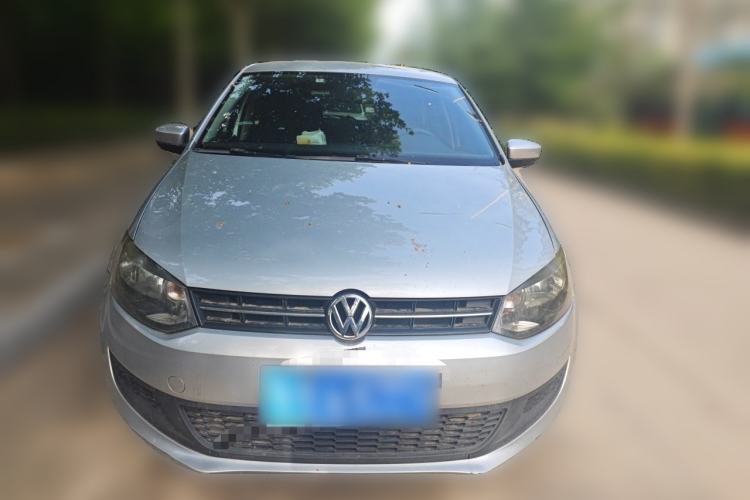 Used Volkswagen Polo 2013 1.4L Manual Fashion Edition Front