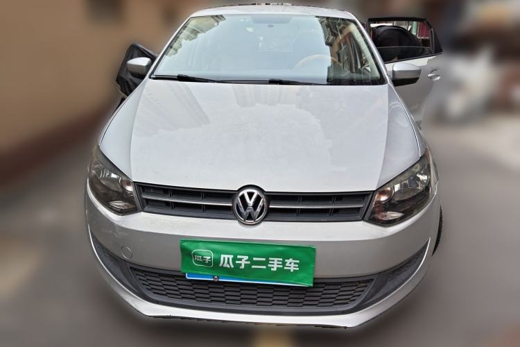 Used Volkswagen Polo 2013 1.4L Manual Fashion Edition Front