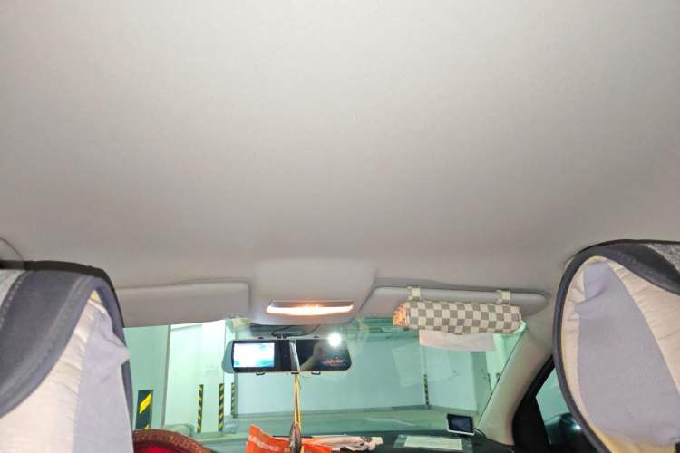 Used Volkswagen Polo 2013 1.4L Manual Fashion Edition Headliner