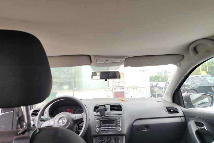 Used Volkswagen Polo 2013 1.4L Manual Fashion Edition Headliner