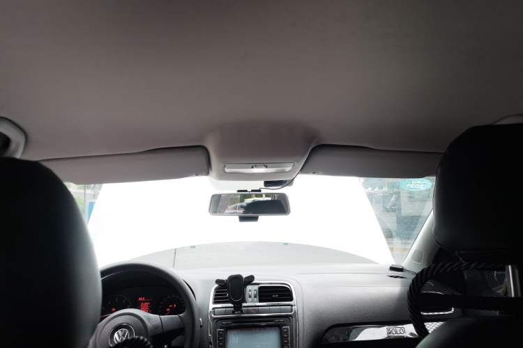 Used Volkswagen Polo 2013 1.4L Manual Fashion Edition Headliner