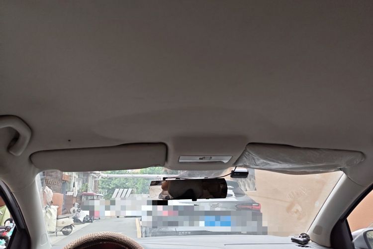 Used Volkswagen Polo 2013 1.4L Manual Fashion Edition Headliner