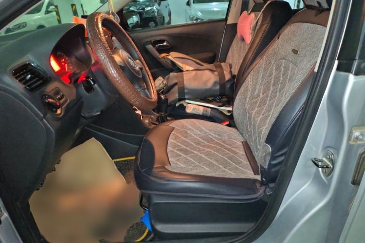 Used Volkswagen Polo 2013 1.4L Manual Fashion Edition Left Front Seat