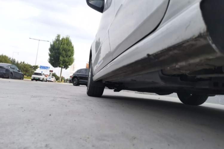 Used Volkswagen Polo 2013 1.4L Manual Fashion Edition Left Side Sill