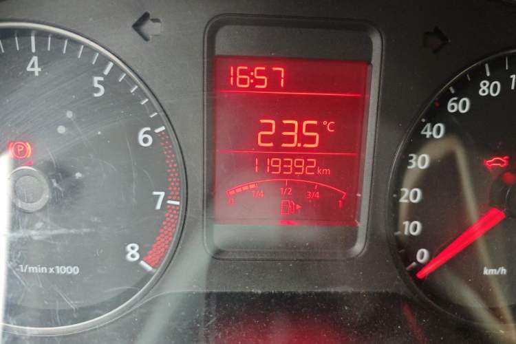 Used Volkswagen Polo 2013 1.4L Manual Fashion Edition Odometer Close Up