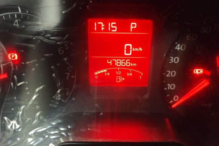 Used Volkswagen Polo 2013 1.4L Automatic Comfort Edition Odometer Close Up