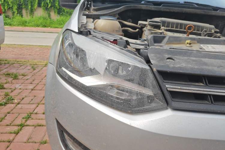 Used Volkswagen Polo 2013 1.4L Automatic Comfort Edition Right Front Headlight