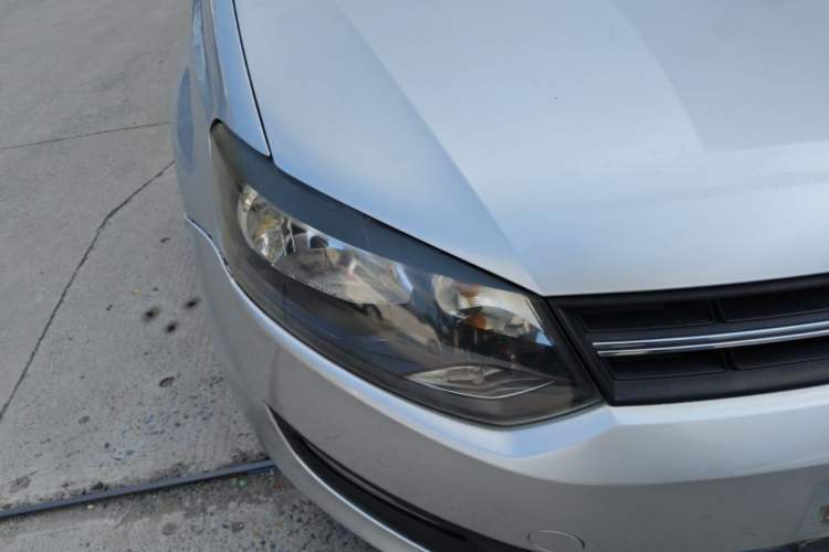 Used Volkswagen Polo 2013 1.6L Automatic Comfort Edition Right Front Headlight